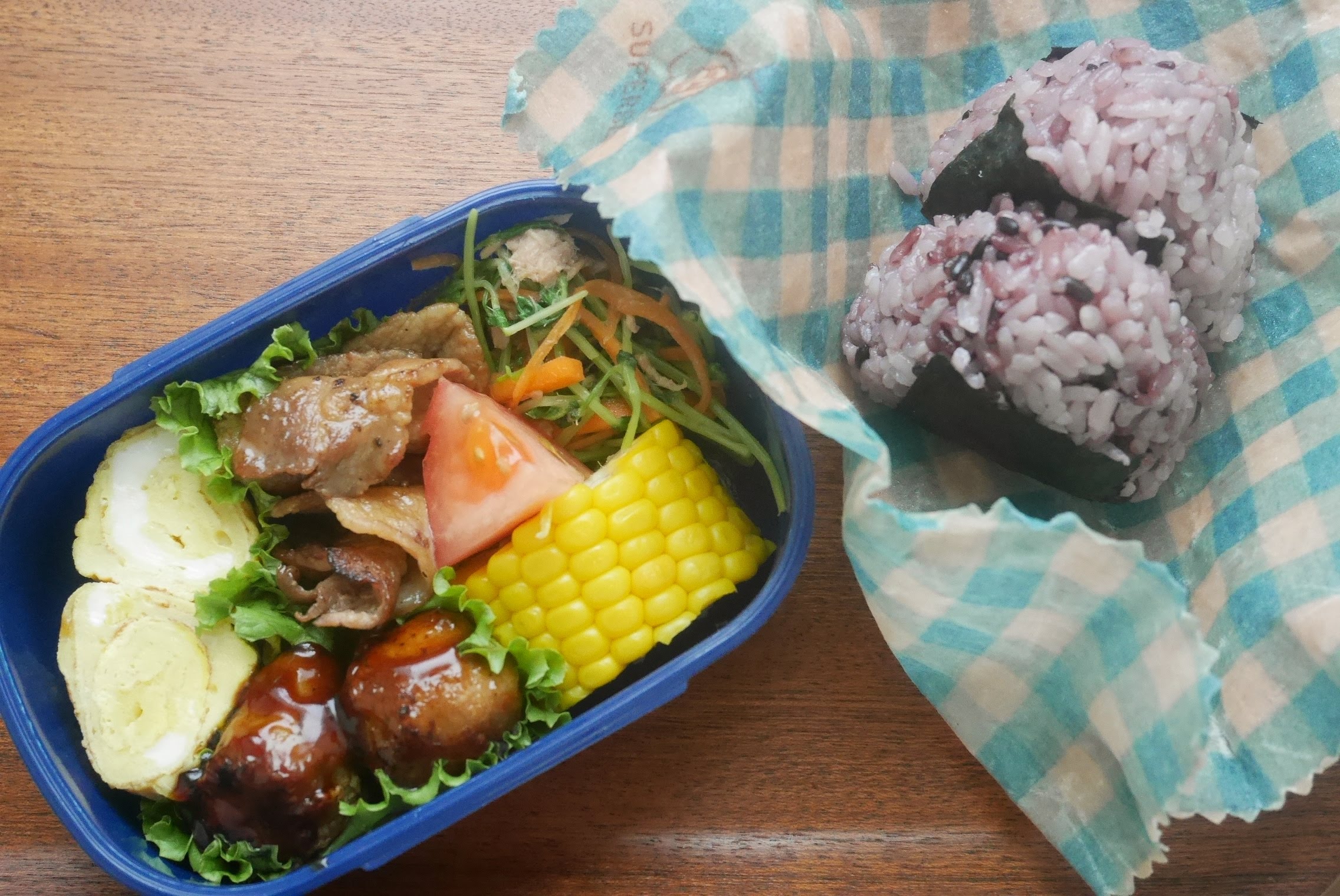 ミツロウラップとお弁当