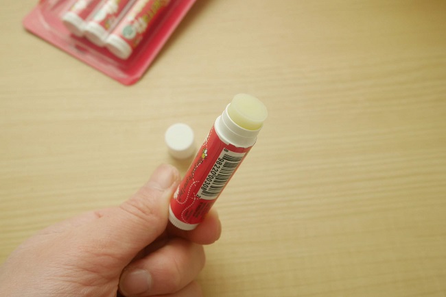 アイハーブ　有機蜜蝋リップ