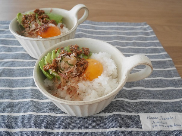 醤油麹　アボガド卵
